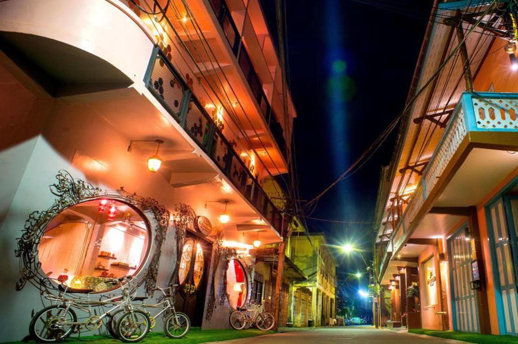 Tamajun Hotel Csanthaburi Kültér fotó